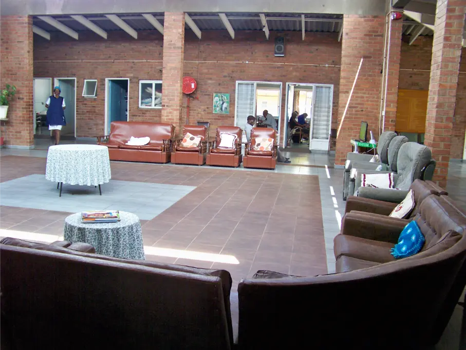 Comfortable living facilities and communal spaces